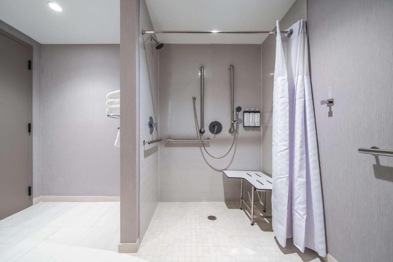 Hyatt Place Gainesville Downtown Екстериор снимка