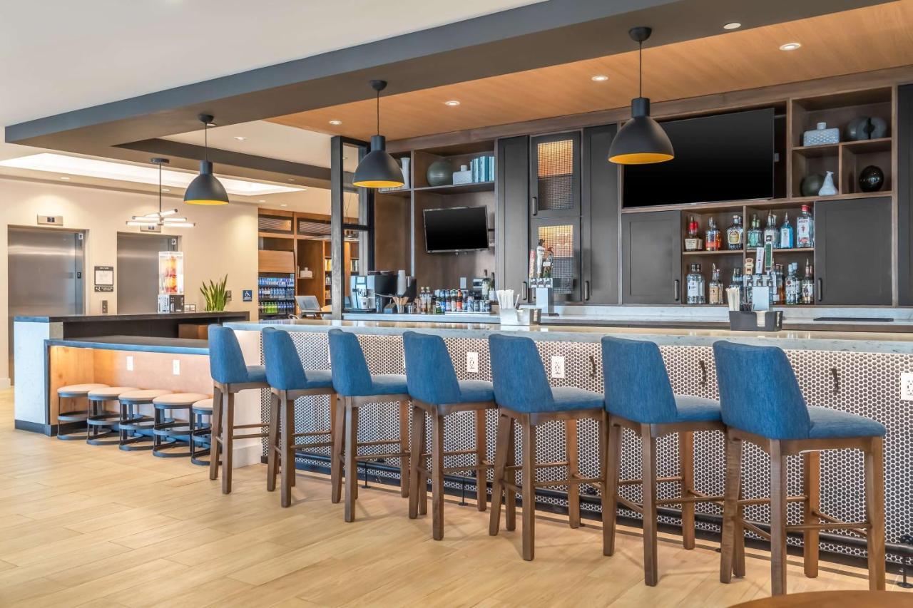 Hyatt Place Gainesville Downtown Екстериор снимка