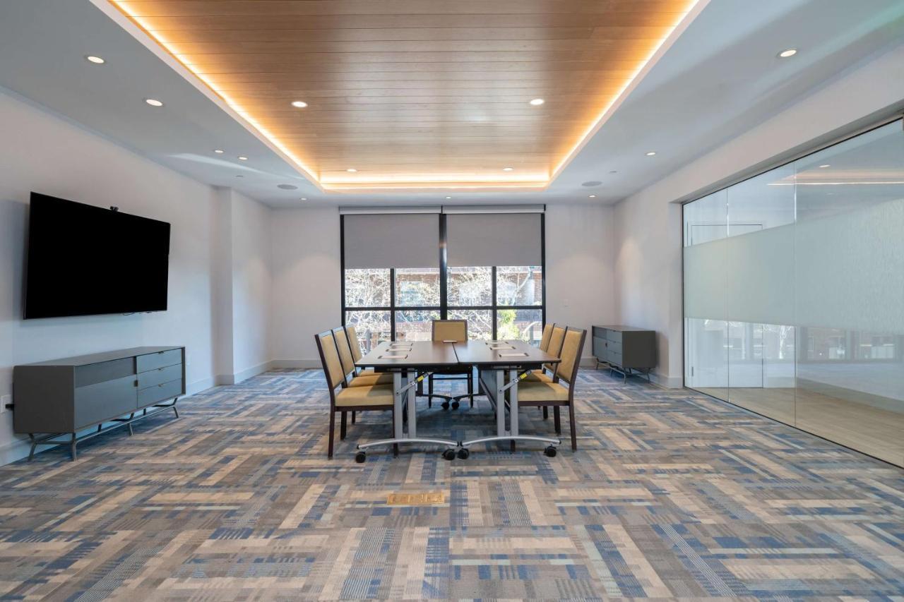 Hyatt Place Gainesville Downtown Екстериор снимка
